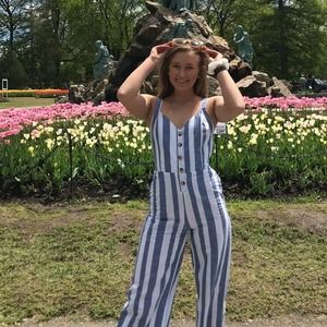 Meet your Posher, Madi